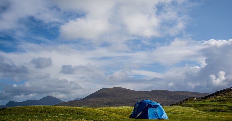 Recettes camping vegan sans réfrigérateur : 20 idées gourmandes